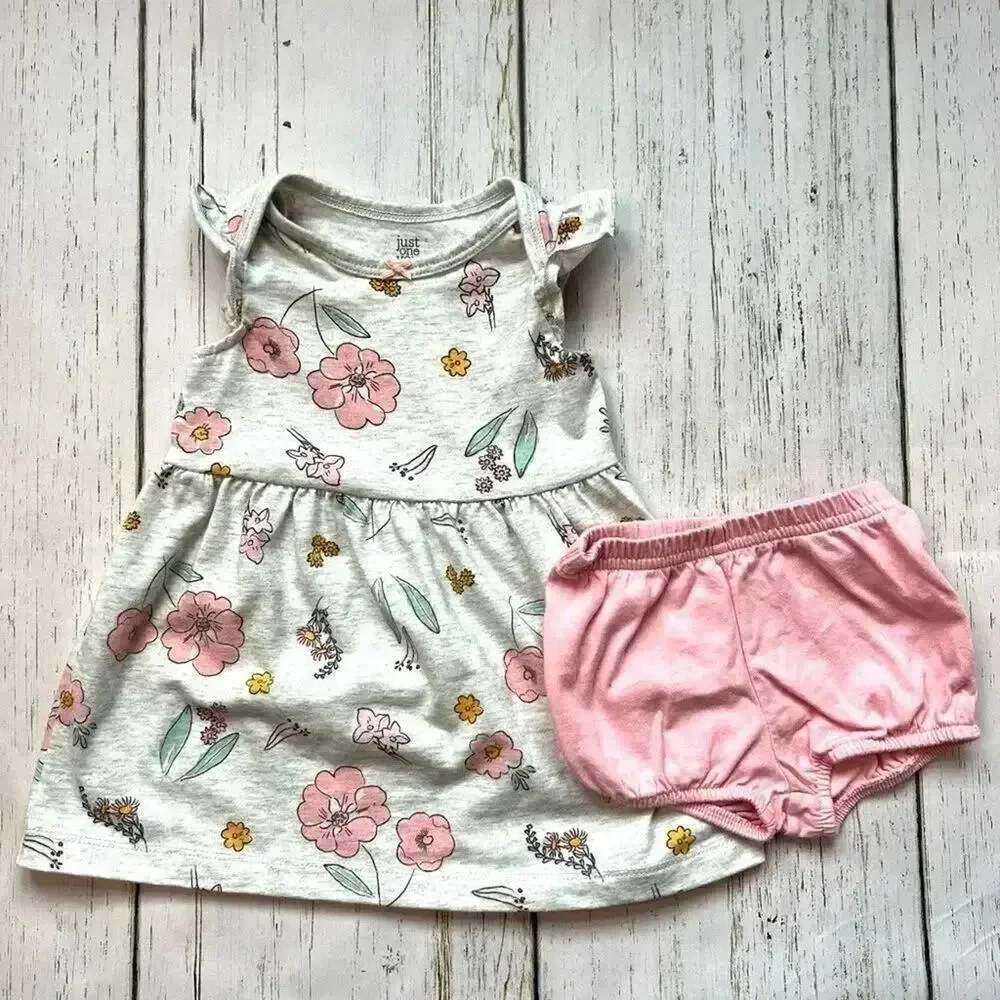 Carter’s Baby Girl Matching Outfits Bundle Floral Size 6M